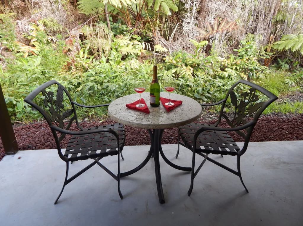 Hotel in Volcano · ★4.92 · 1 bedroom · 1 bed · 1 shared bath - Photo 2