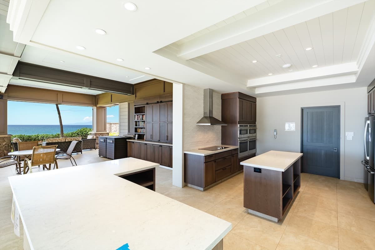 Condo in Kihei · ★4.69 · 2 bedrooms · 3 beds · 2 baths - Photo 5