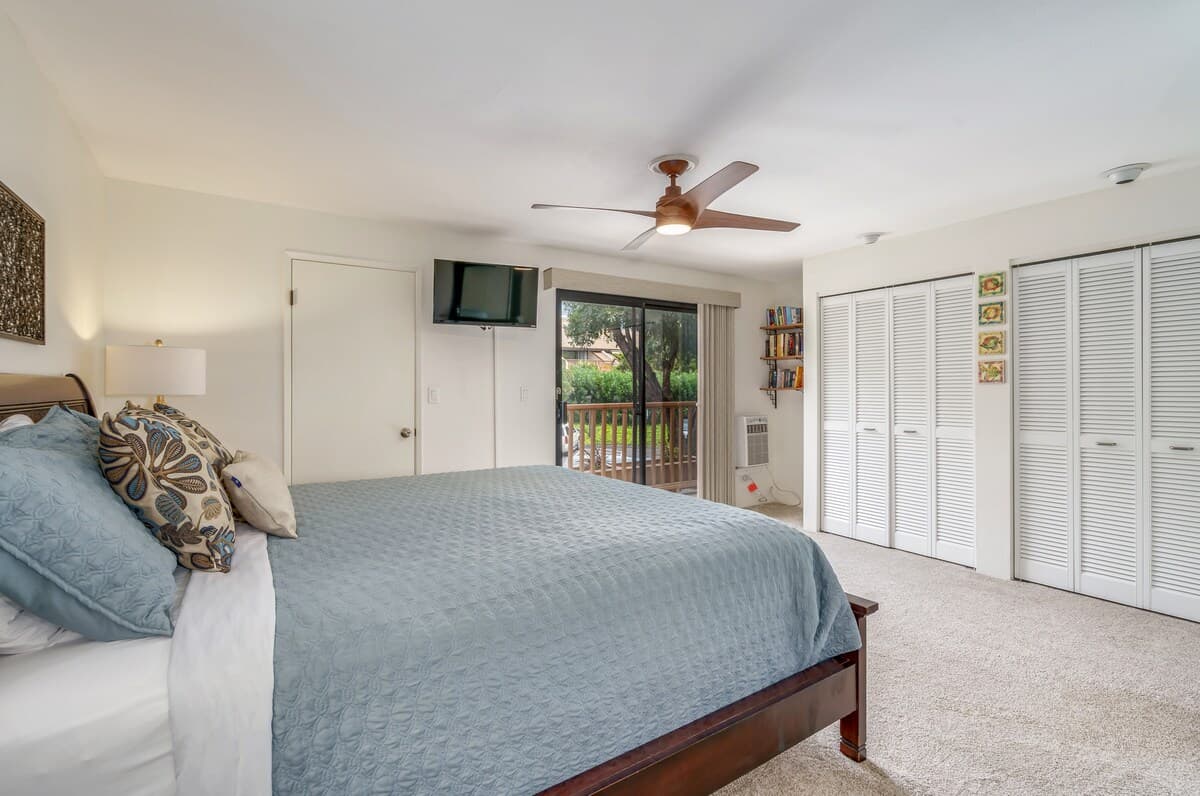 Condo in Kihei · ★4.75 · 2 bedrooms · 3 beds · 2 private baths - Photo 4