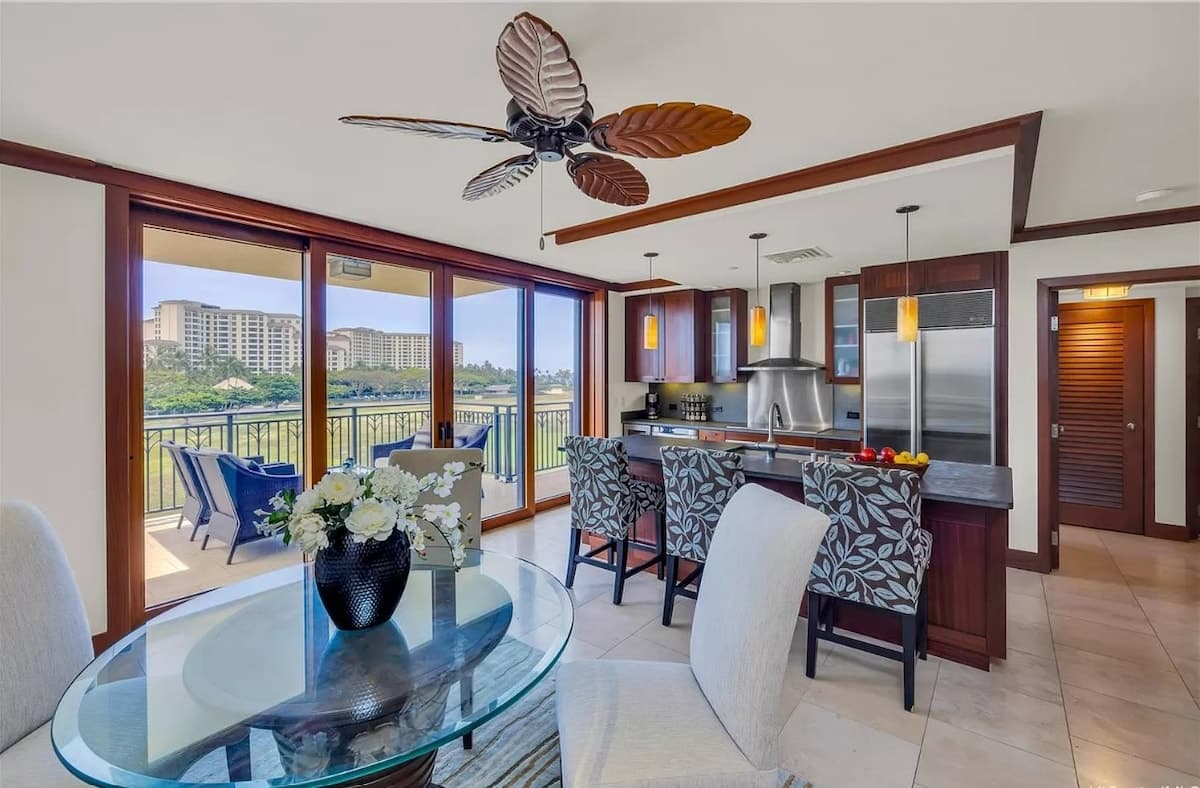 Condo in Kapolei · ★4.94 · 3 bedrooms · 4 beds · 3 private baths - Photo 3