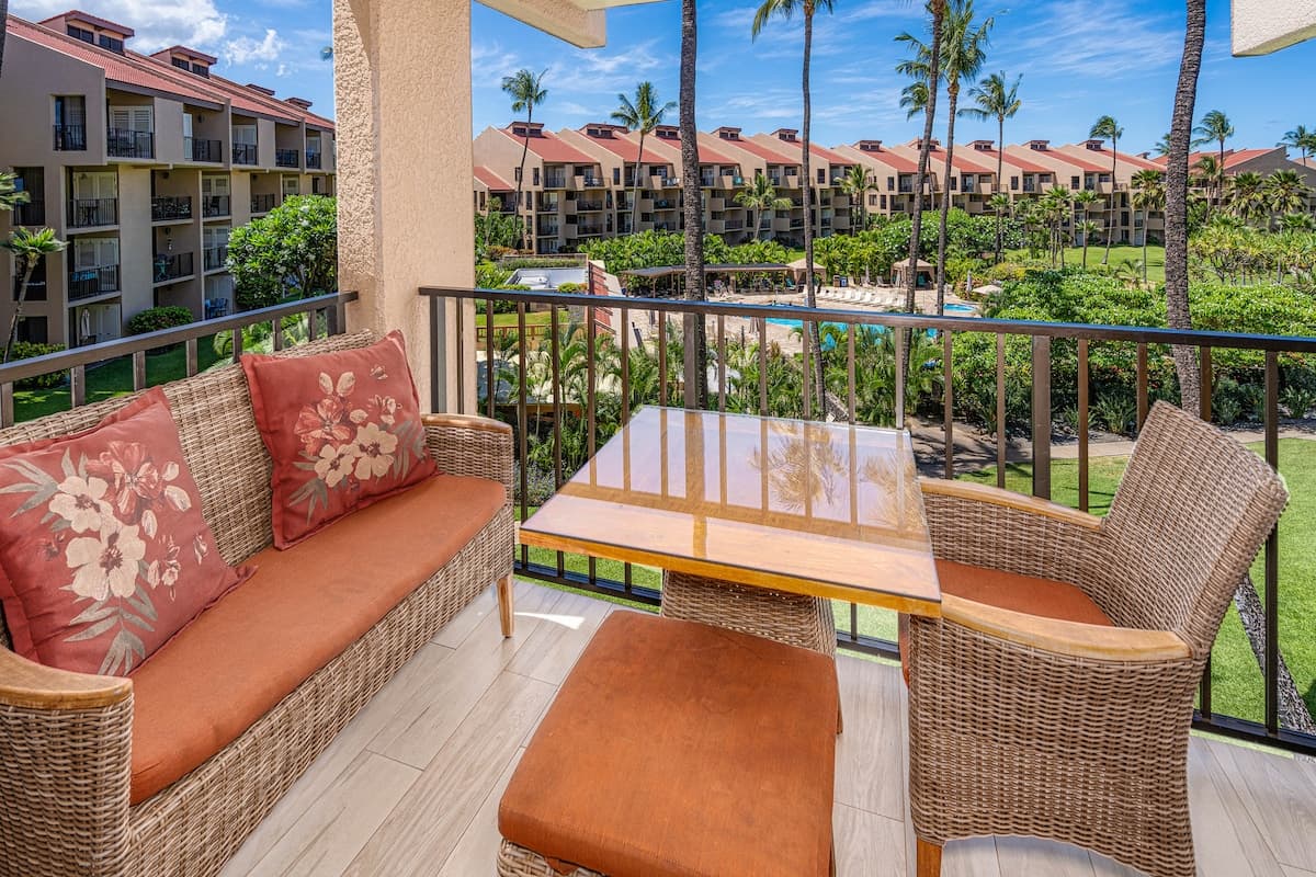 Condo in Kihei · ★4.93 · 1 bedroom · 1 bed · 2 private baths - Image 18