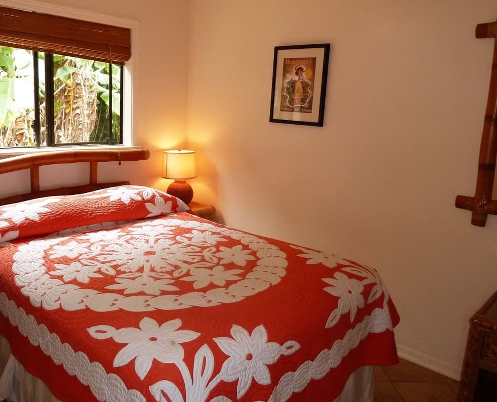 Home in Hana · ★4.9 · 2 bedrooms · 2 beds · 1 shared bath - Photo 4