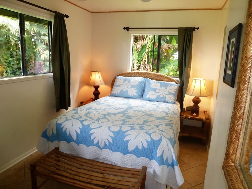 Home in Hana · ★4.9 · 2 bedrooms · 2 beds · 1 shared bath - Photo 3