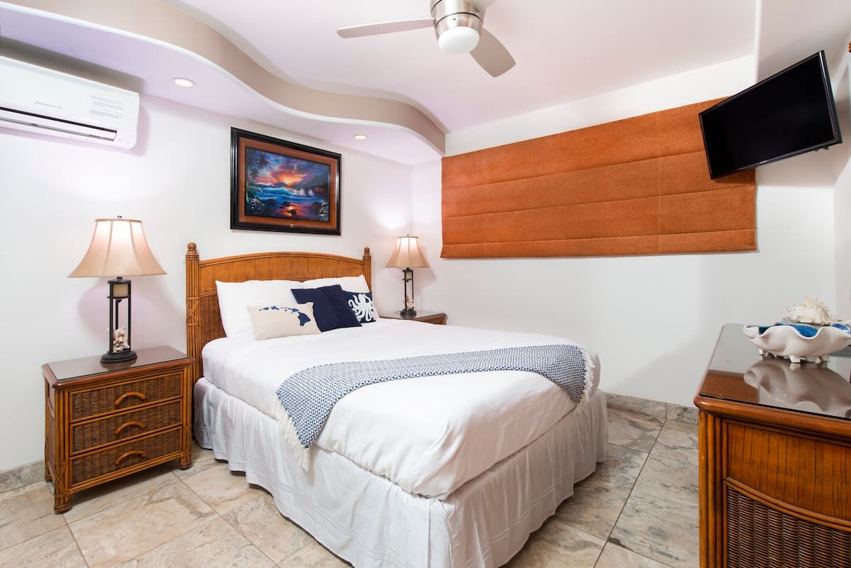 Condo in Kihei · ★5.0 · 2 bedrooms · 2 beds · 2 baths - Photo 5