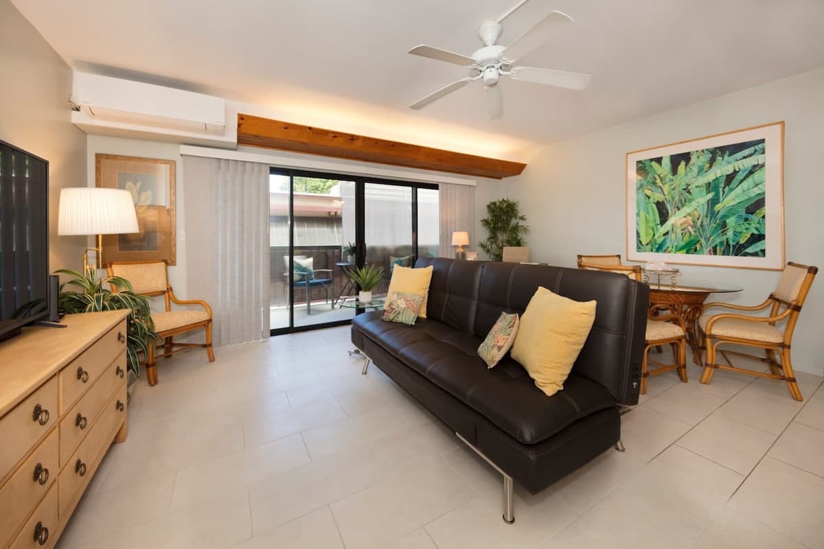 Shell Cottage: Cozy Beach Stay - Photo 2