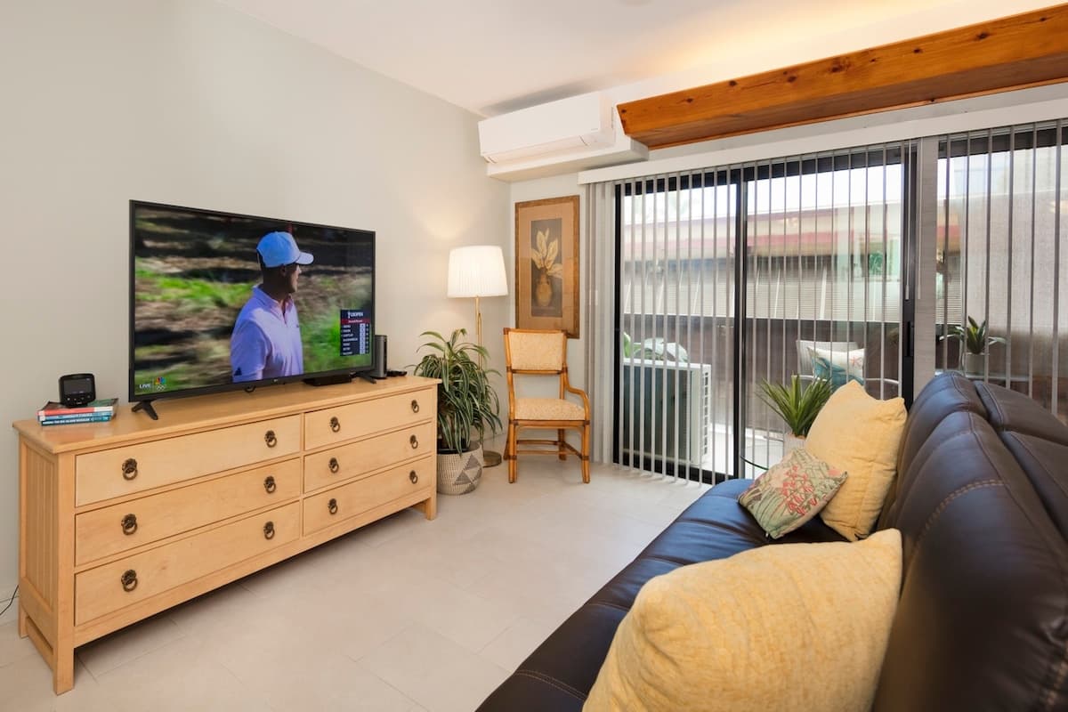 Shell Cottage: Cozy Beach Stay - Photo 5