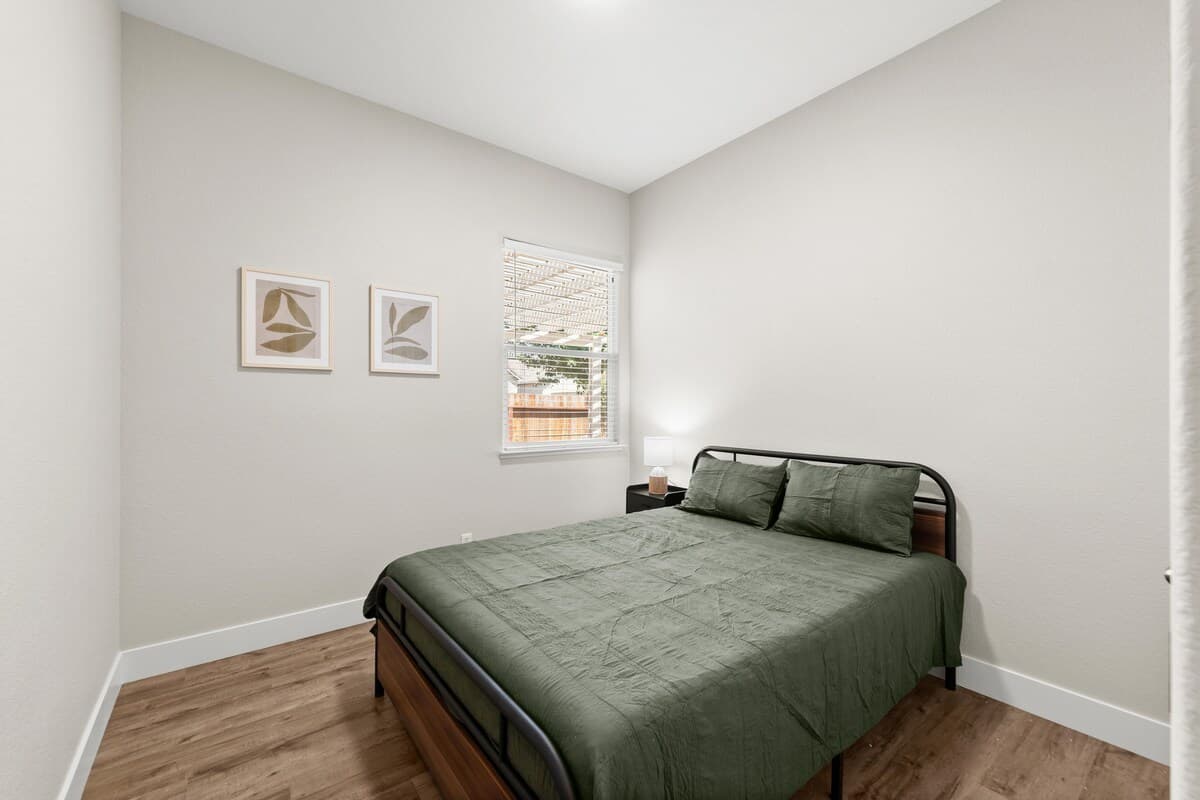 Gold Standard Home Near Airport & Hospitals - Photo 3