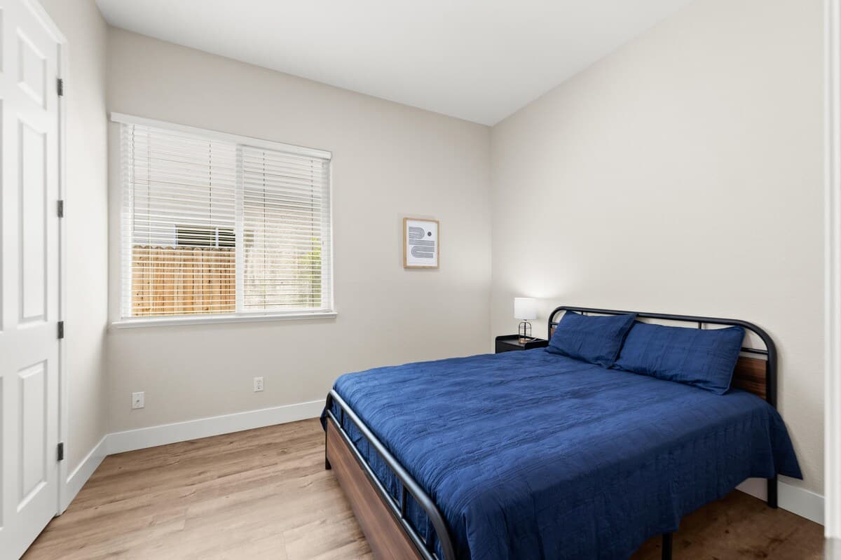 Gold Standard Home Near Airport & Hospitals - Photo 2