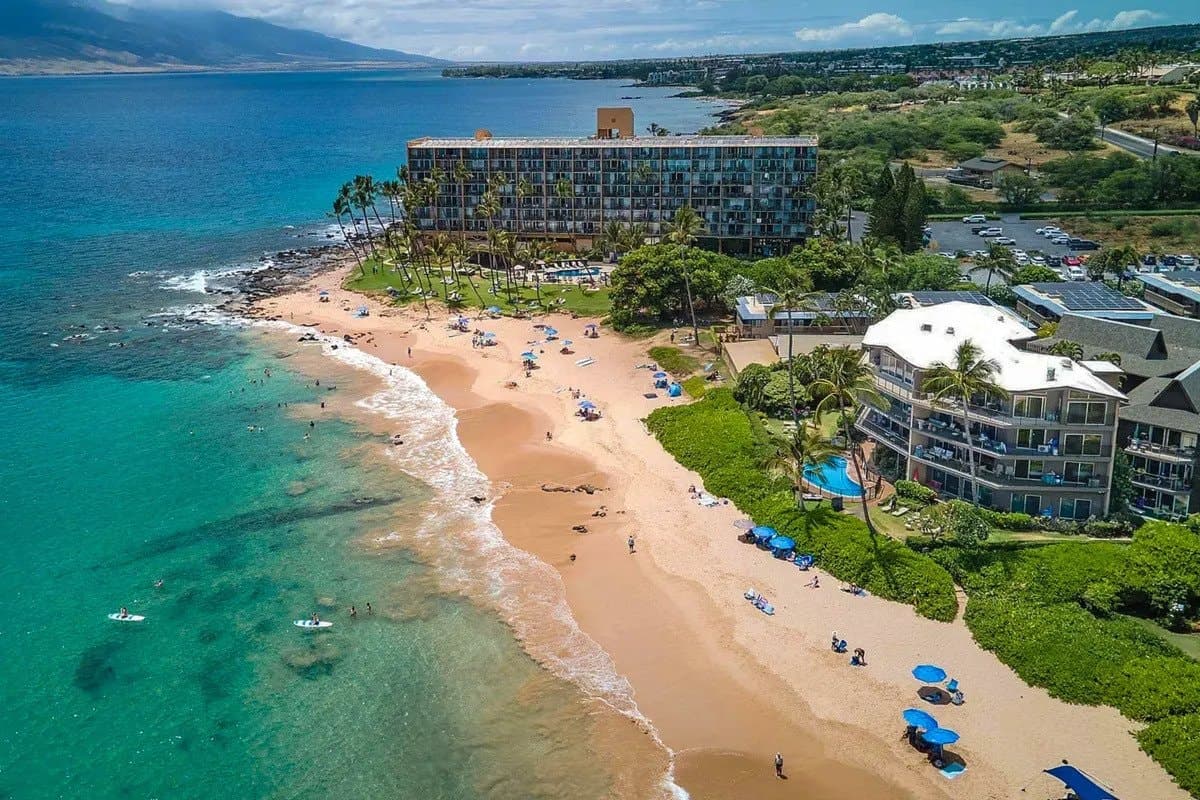 2 Bed / 2 Bath Beachfront Condo - Photo 1