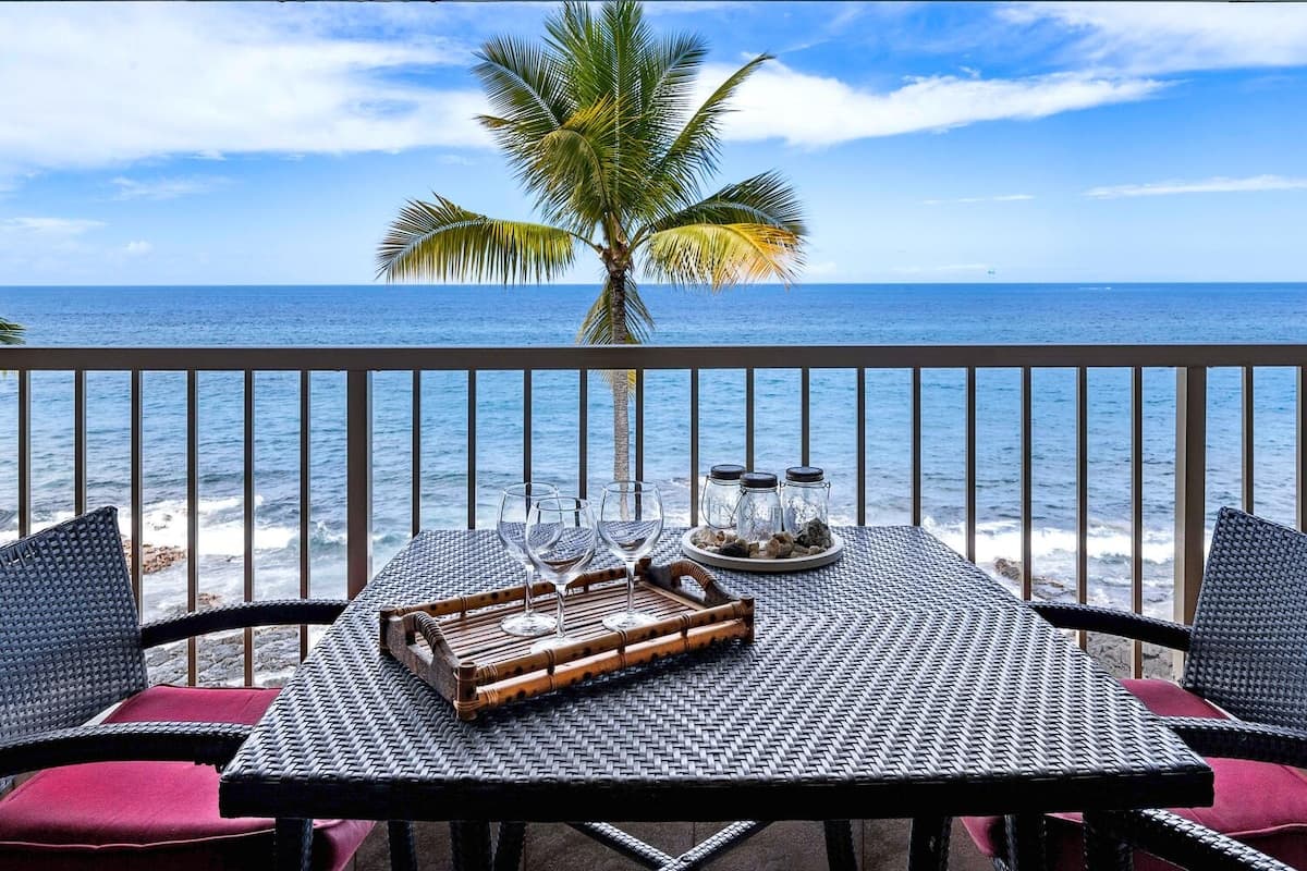 WOW! Kona Reef D36-Direct Oceanfront-Top Floor:A/C - Photo 1