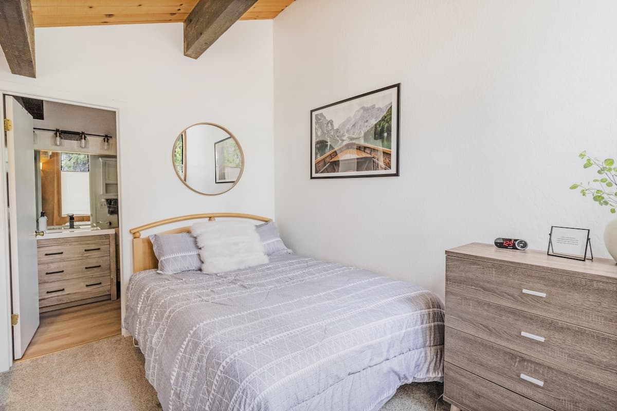 Cozy End Unit with Two Decks Near Lake & Northstar - Photo 2