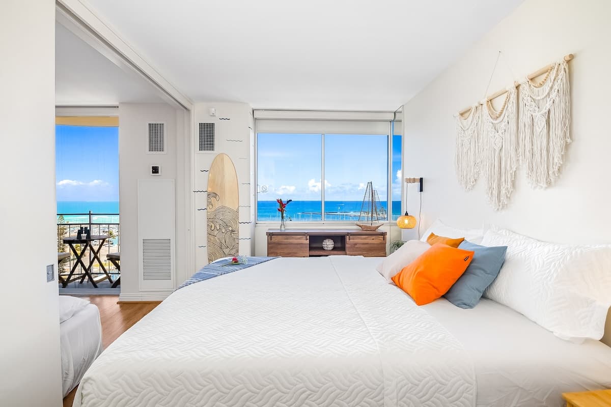Breathtaking Condo w/ 2 pools - Photo 1