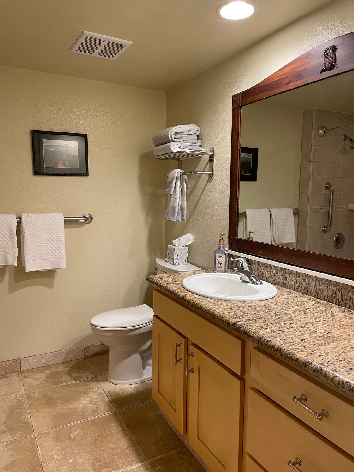 Condo in Kapaa · ★4.78 · Studio · 2 beds · 1 private bath - Photo 4