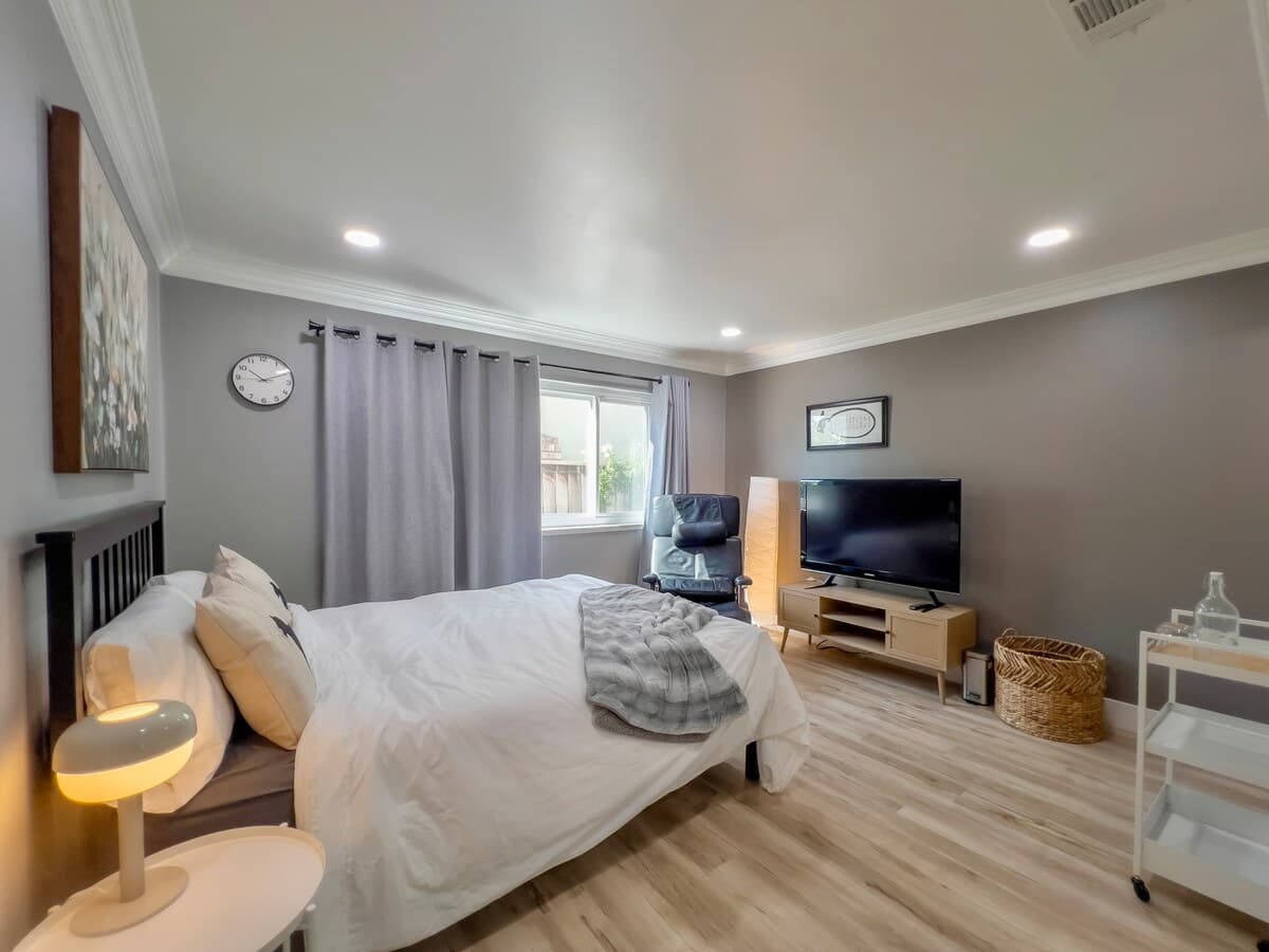 Cozy Retreat Near 101/280/680 Highways - Photo 5