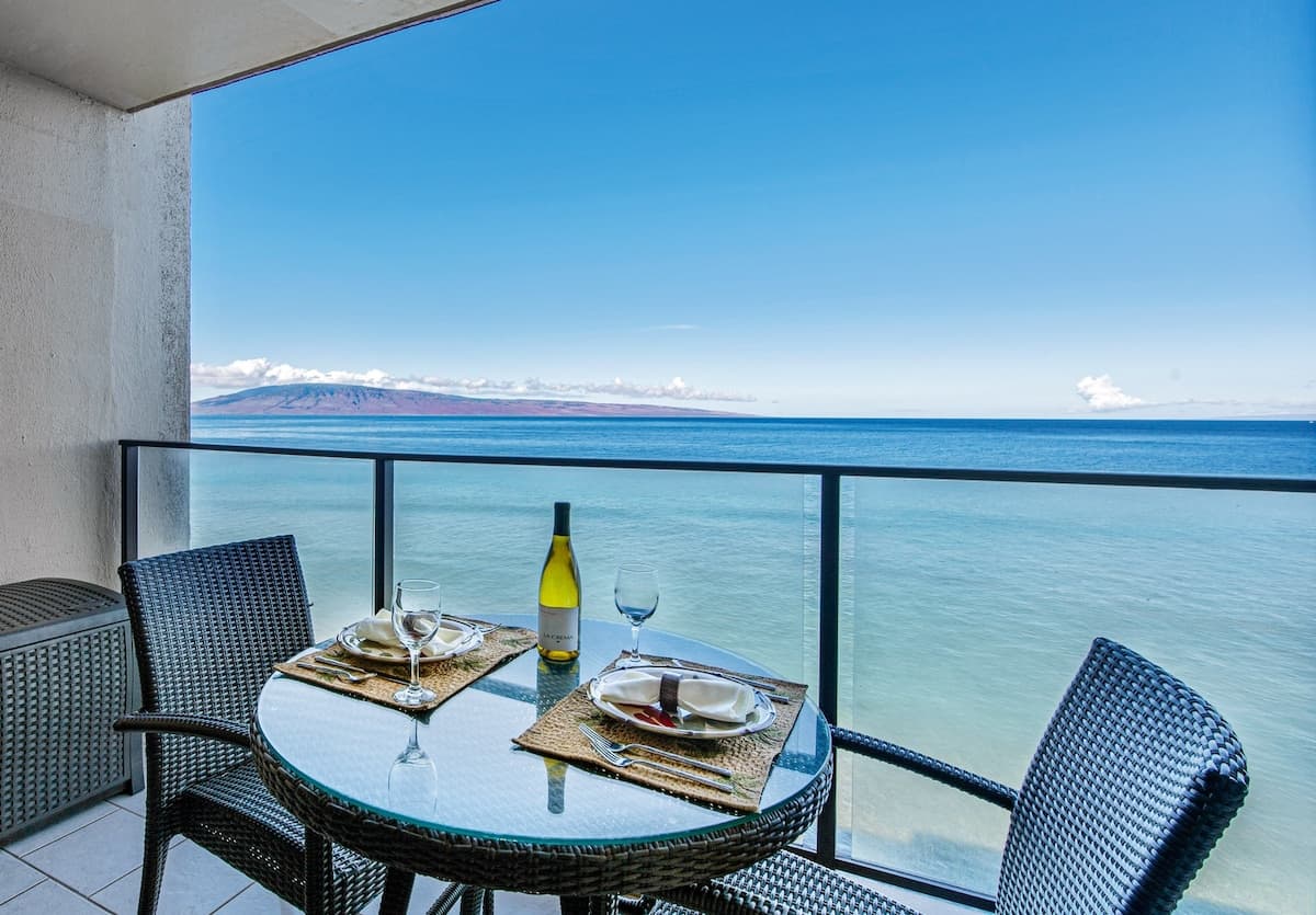 Condo in Lahaina · ★4.96 · 1 bedroom · 1 bed · 1 bath - Photo 1