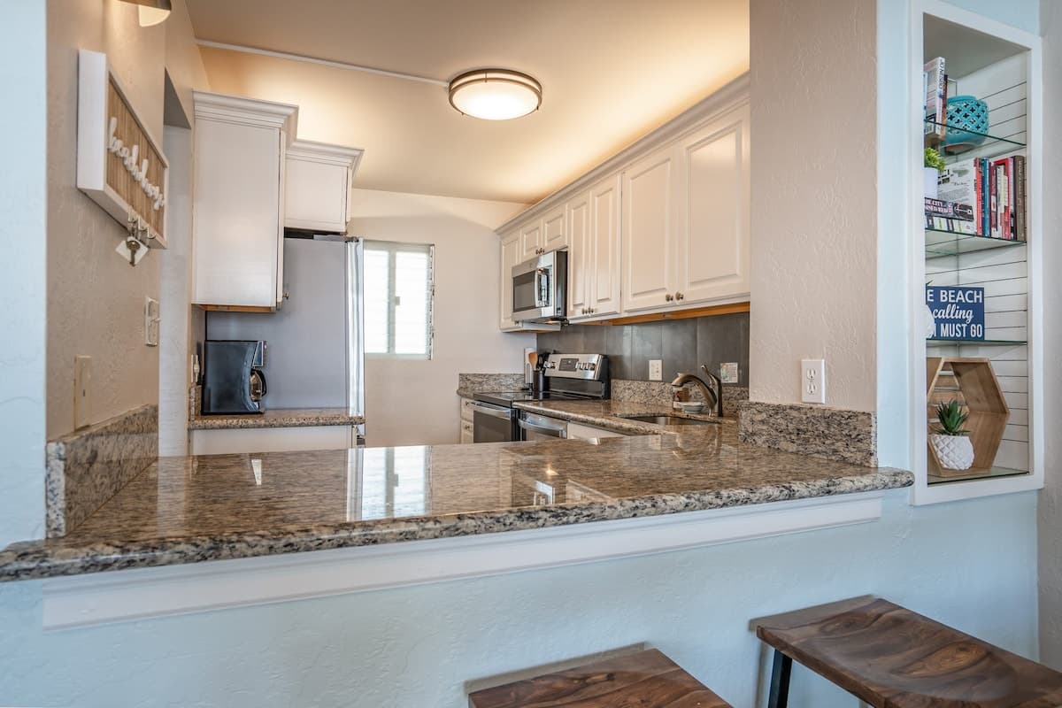 Pent house on the ocean - Photo 4