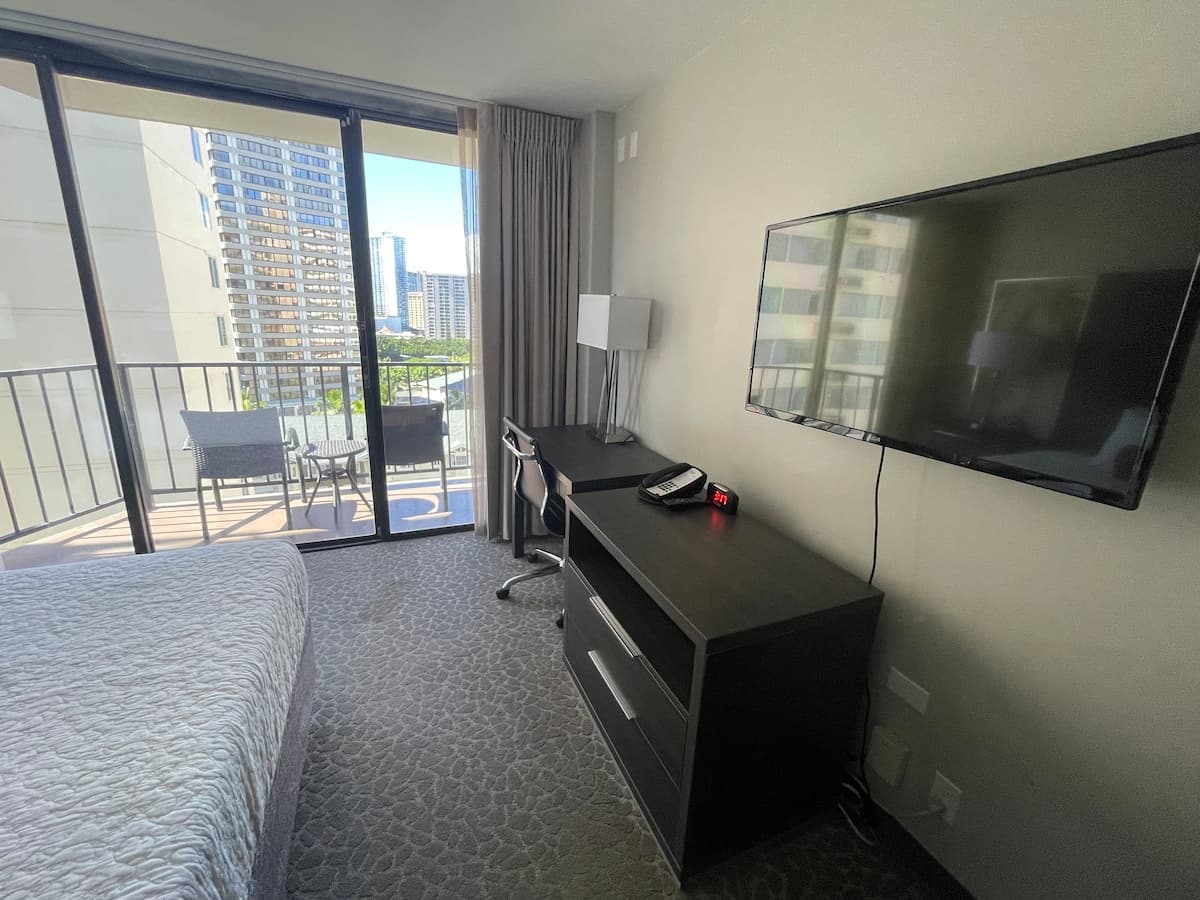 Hotel in Honolulu · ★4.72 · 1 bedroom · 1 bed · 1 private bath - Photo 4