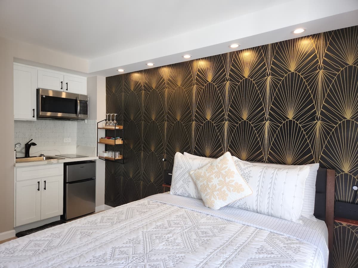 Newly Remodeled High Rise View! - Photo 1