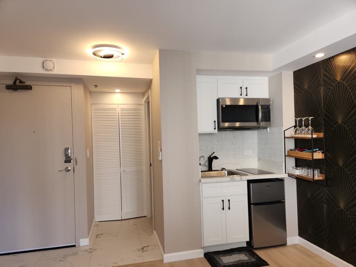 Newly Remodeled High Rise View! - Photo 4