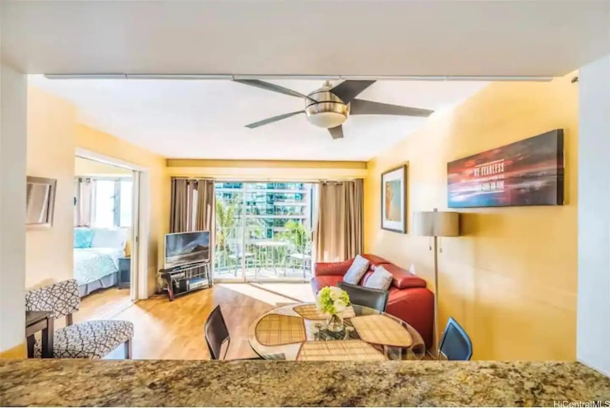 NEW RENO 2 apts fit 12! 2 car parking, pool & more - Photo 3