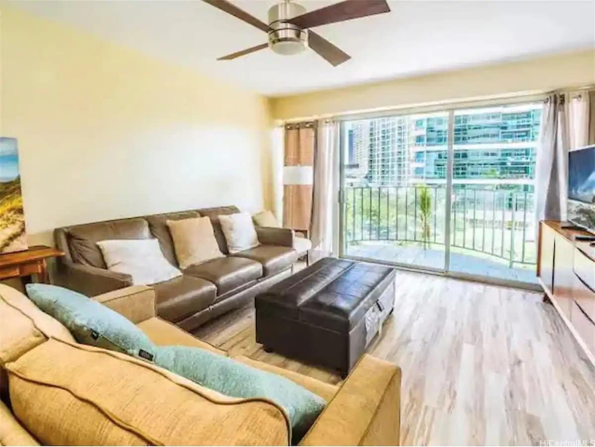 NEW RENO 2 apts fit 12! 2 car parking, pool & more - Photo 1