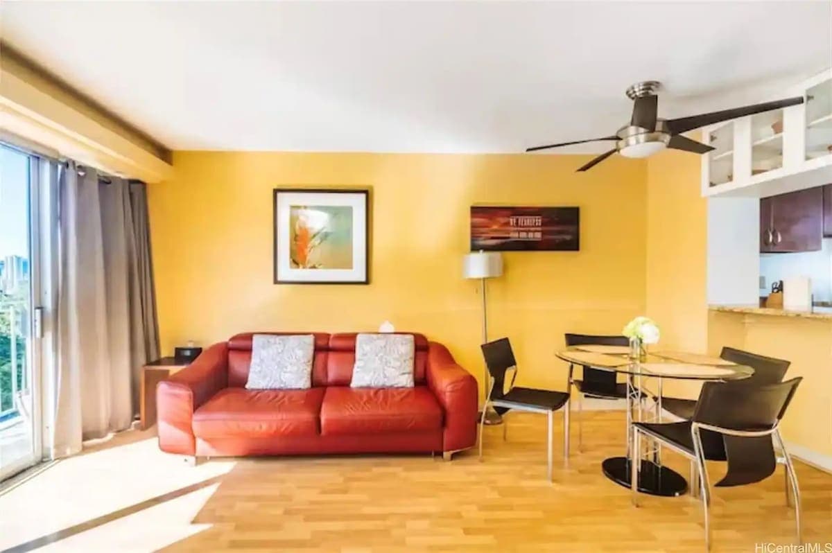 NEW RENO 2 apts fit 12! 2 car parking, pool & more - Photo 5