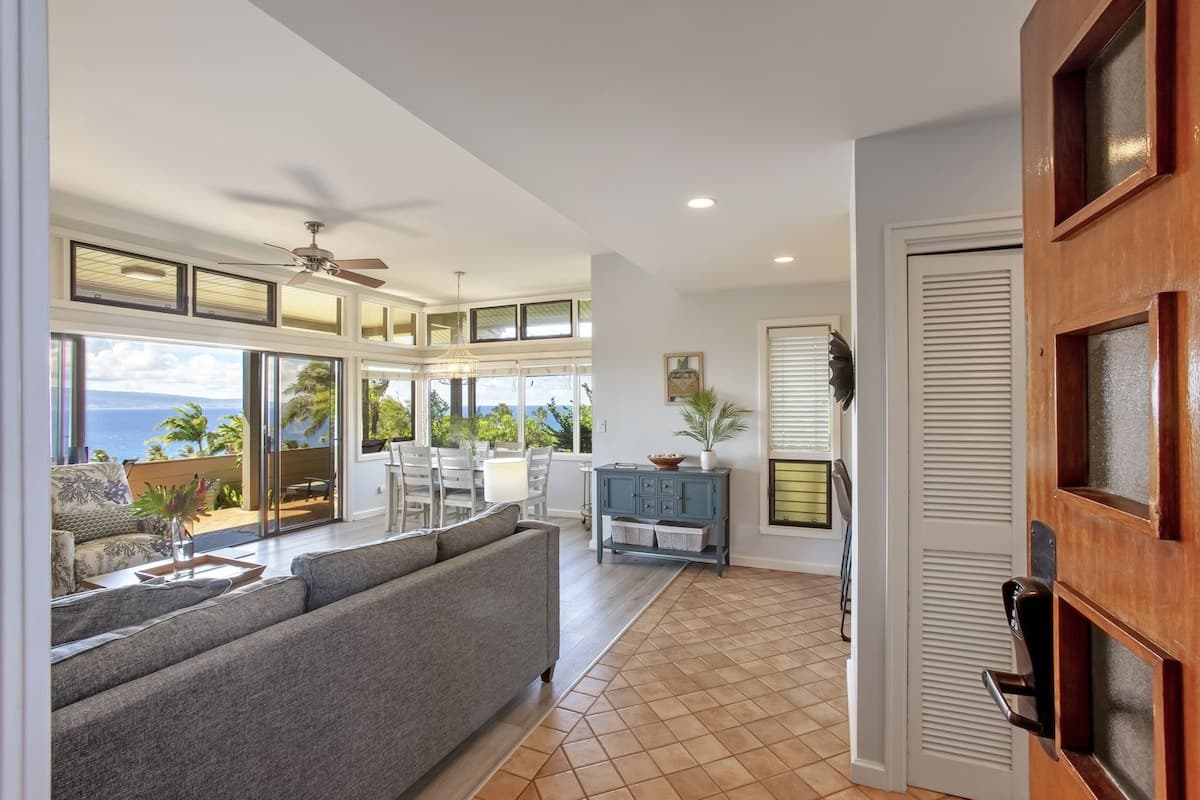 Condo in Lahaina · ★5.0 · 1 bedroom · 2 beds · 2.5 baths - Photo 5