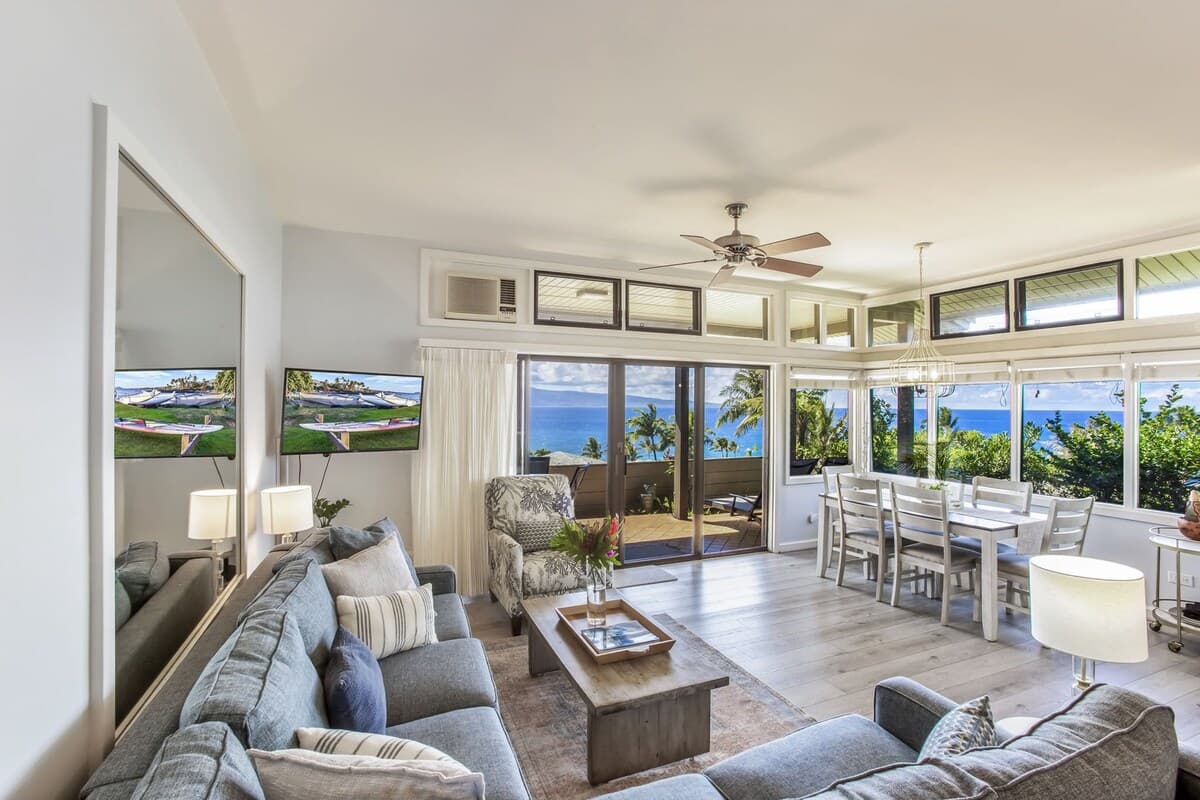 Condo in Lahaina · ★5.0 · 1 bedroom · 2 beds · 2.5 baths - Photo 3
