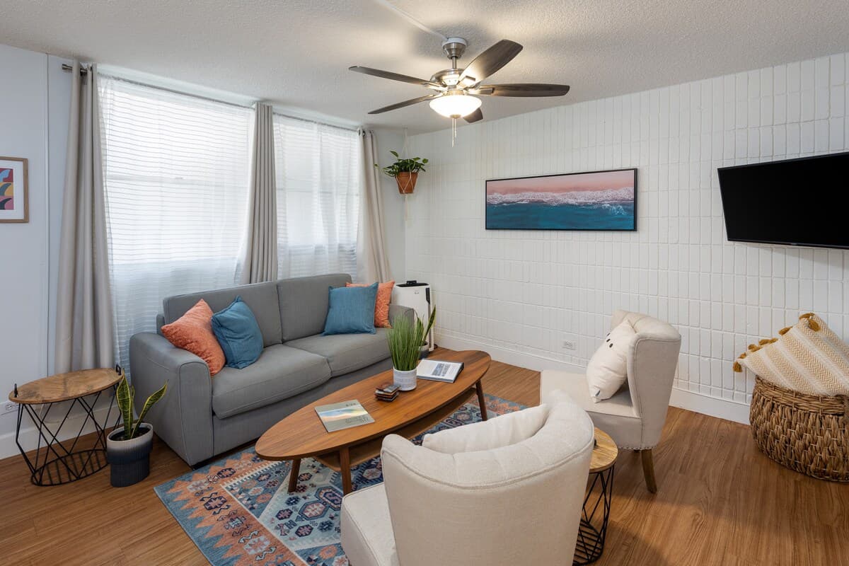 Condo in Honolulu · ★4.71 · 1 bedroom · 1 private bath - Photo 2