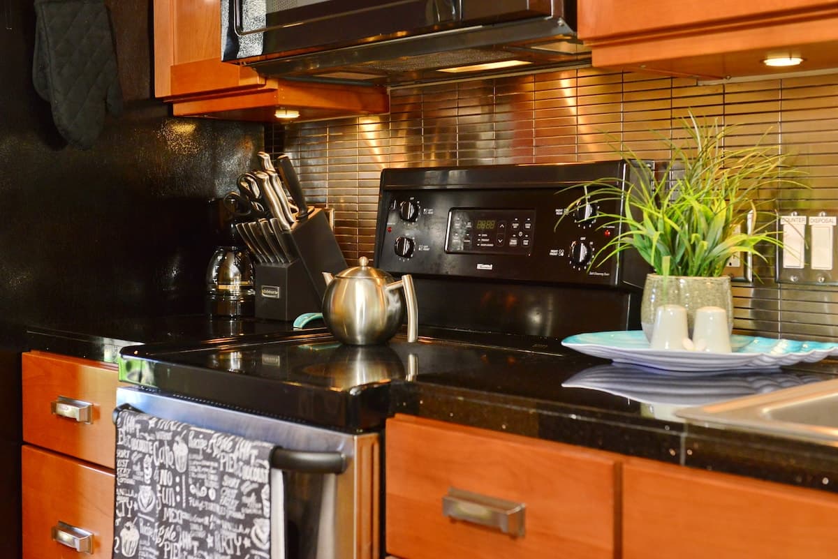 Condo in Kihei · ★4.95 · Studio · 1 bed · 1 bath - Photo 5