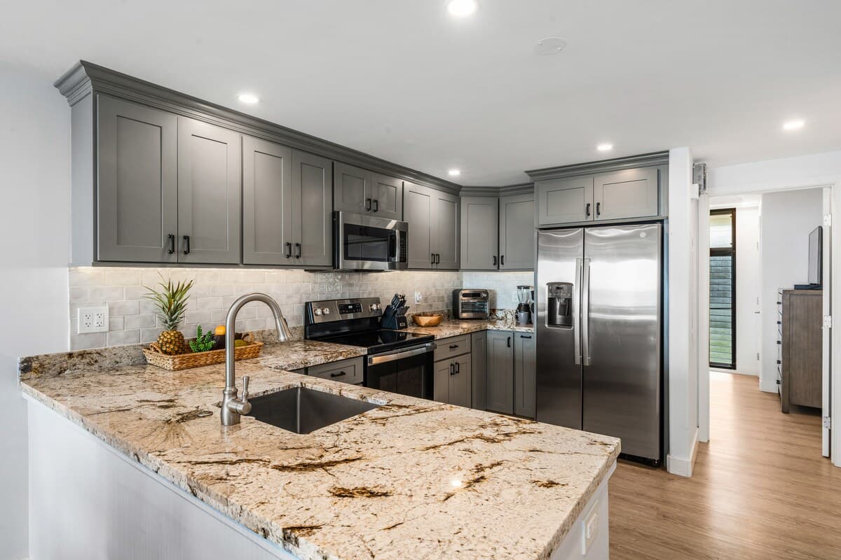 Condo in Lahaina · ★5.0 · 3 bedrooms · 5 beds · 2.5 private baths - Photo 4