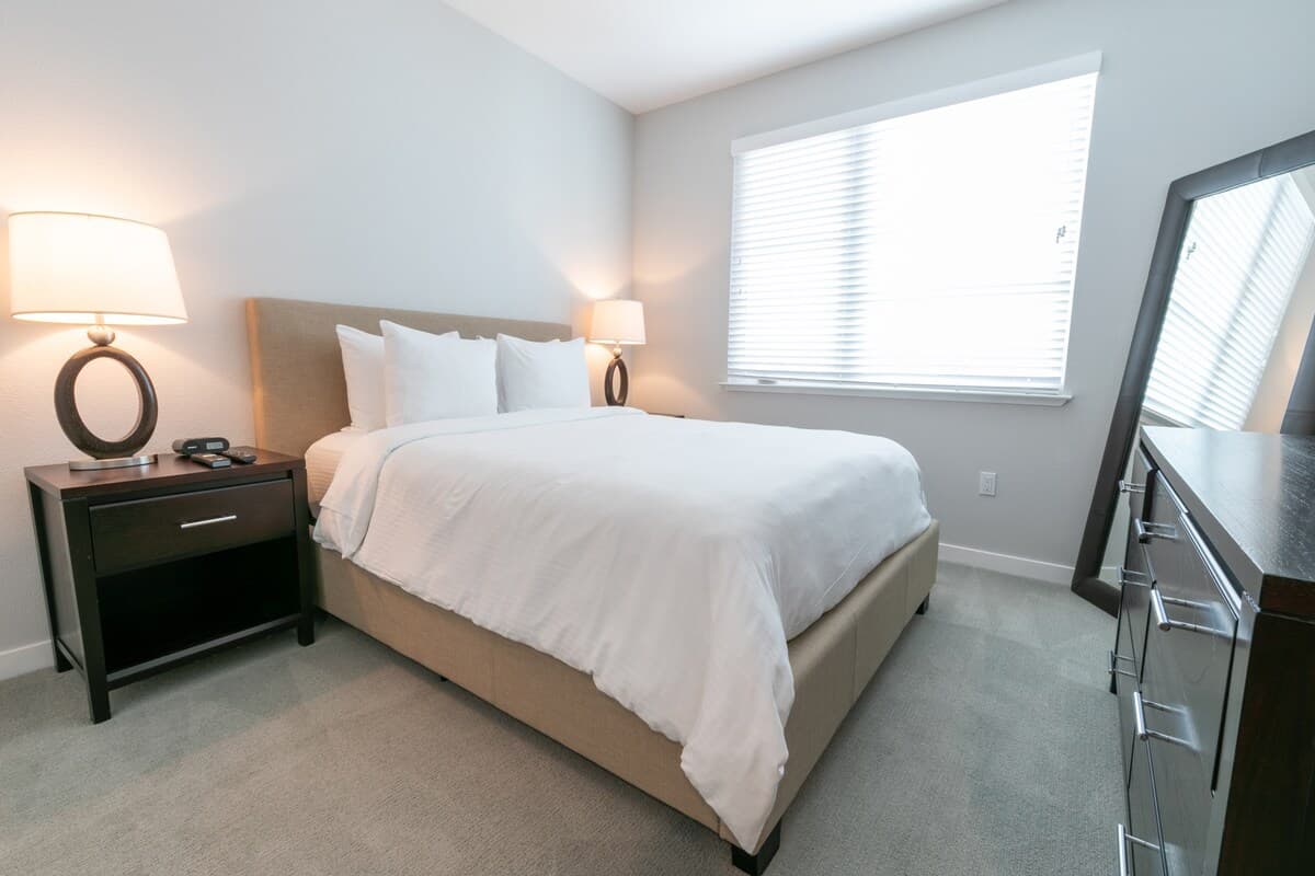Modern Menlo Park 2br Ap #2 - Photo 4