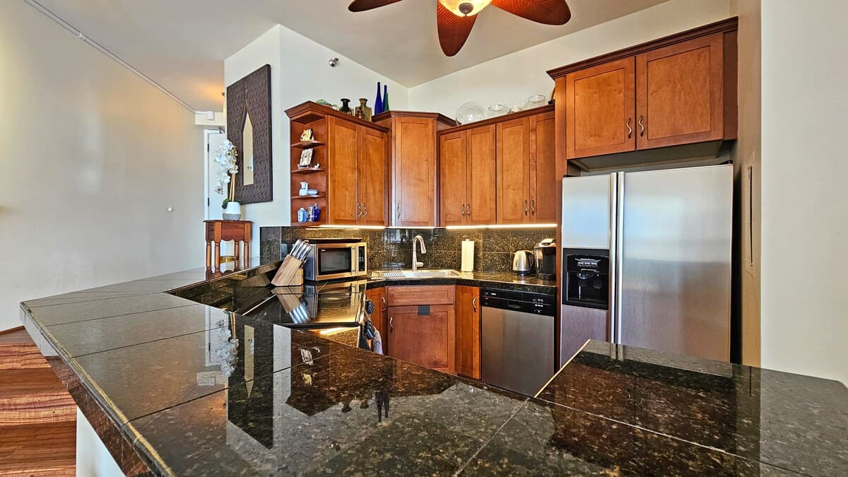 Spacious Lanai & Relaxing Vibes, Free Parking. - Photo 5