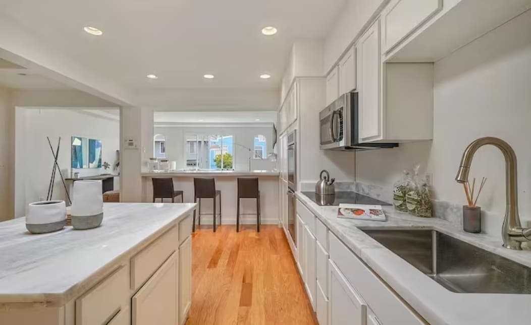 Top-Floor Home Near Ocean Beach & GG Park - Photo 5