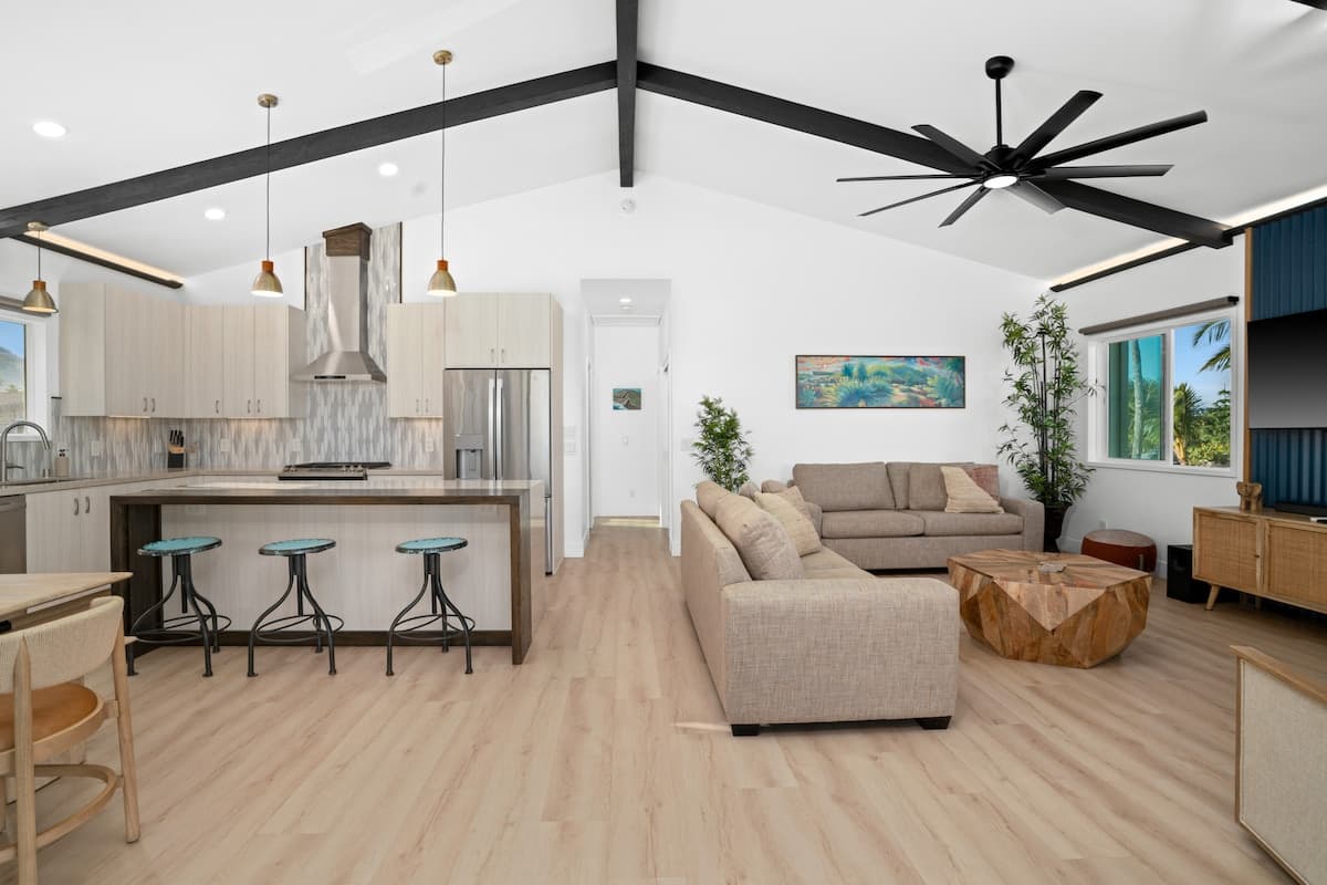 Home in Kapaa · ★4.96 · 2 bedrooms · 2 beds · 2 baths - Photo 3