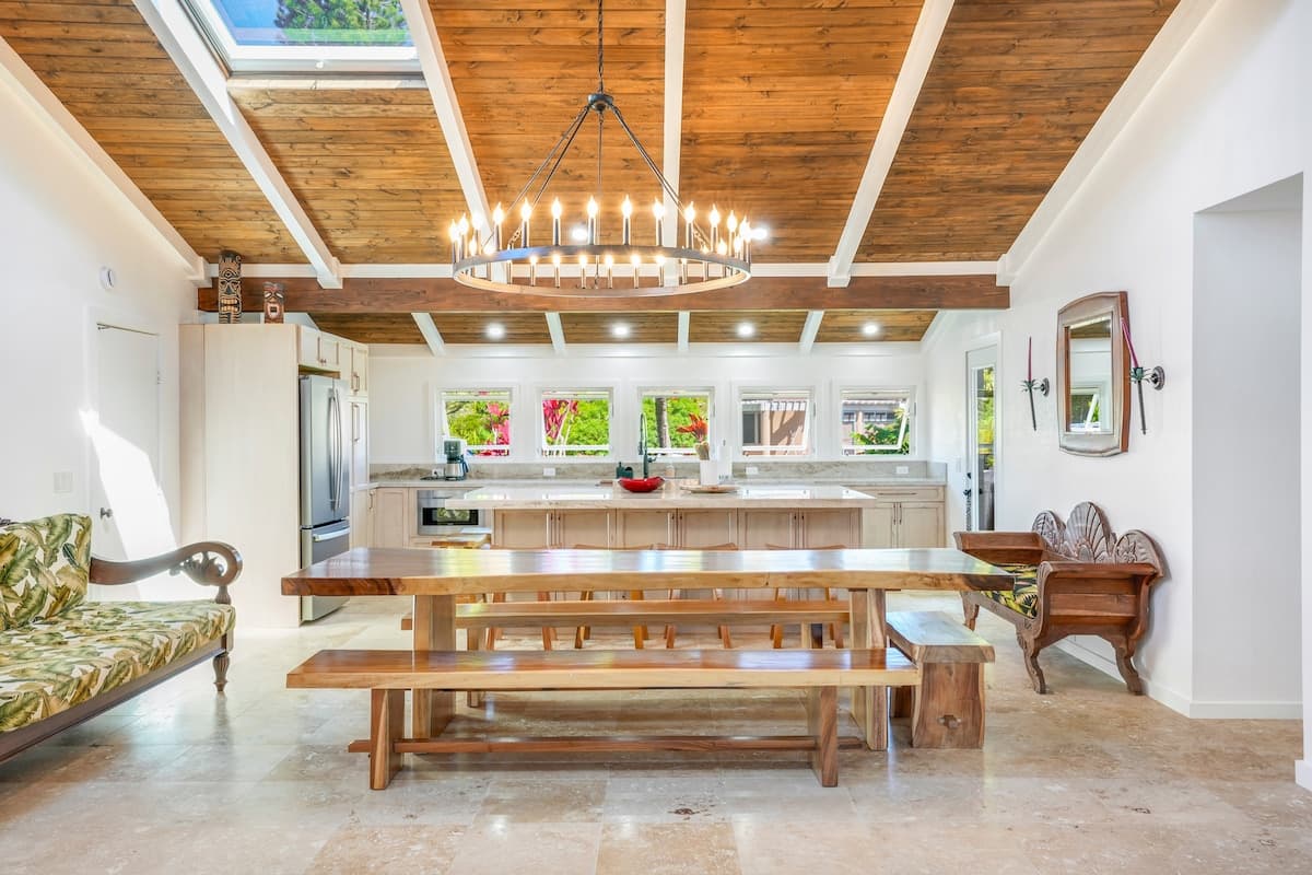 Home in Princeville · ★5.0 · 3 bedrooms · 5 beds · 3.5 baths - Photo 3
