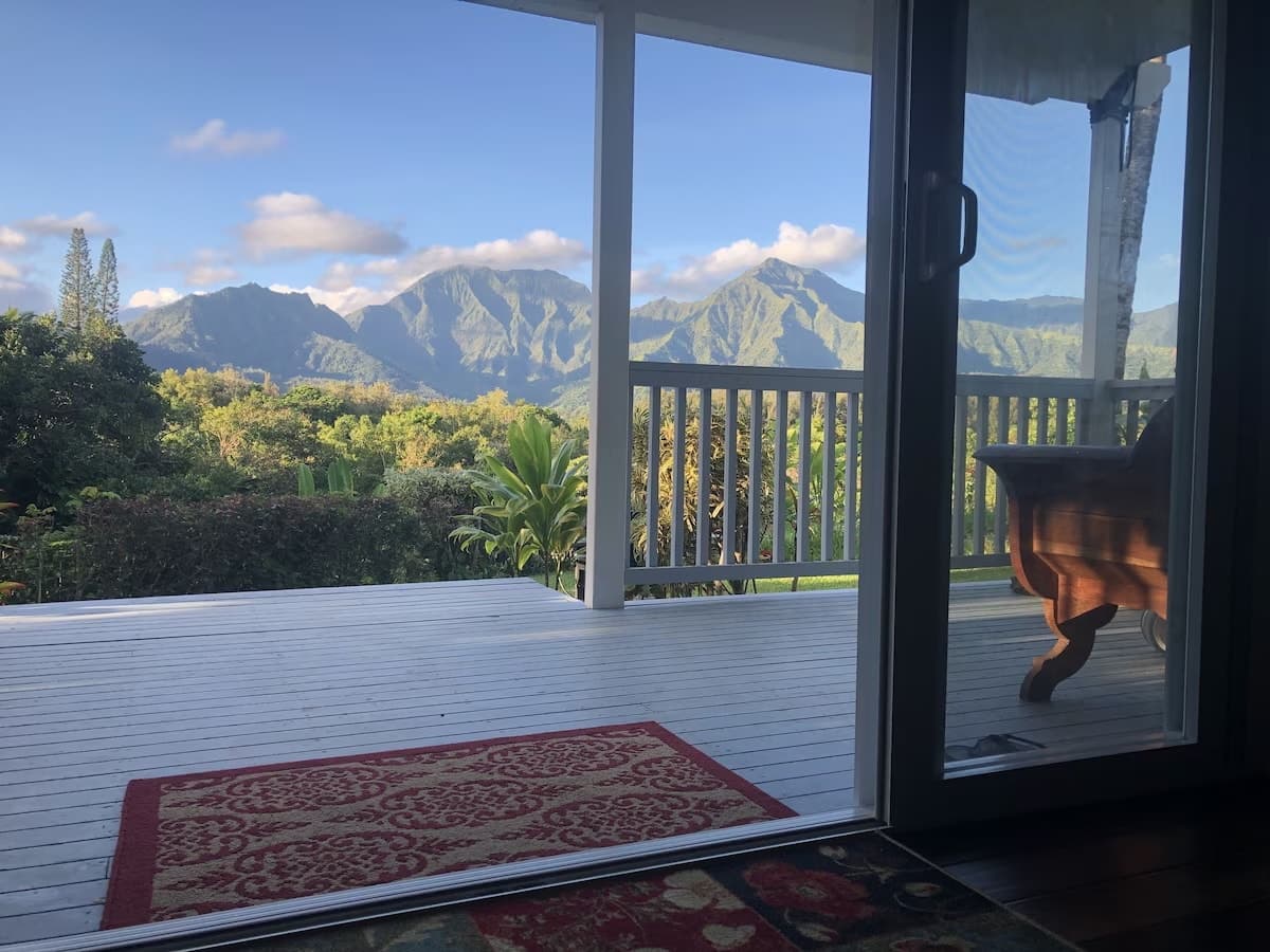 Home in Princeville · ★5.0 · 3 bedrooms · 5 beds · 3.5 baths - Photo 2