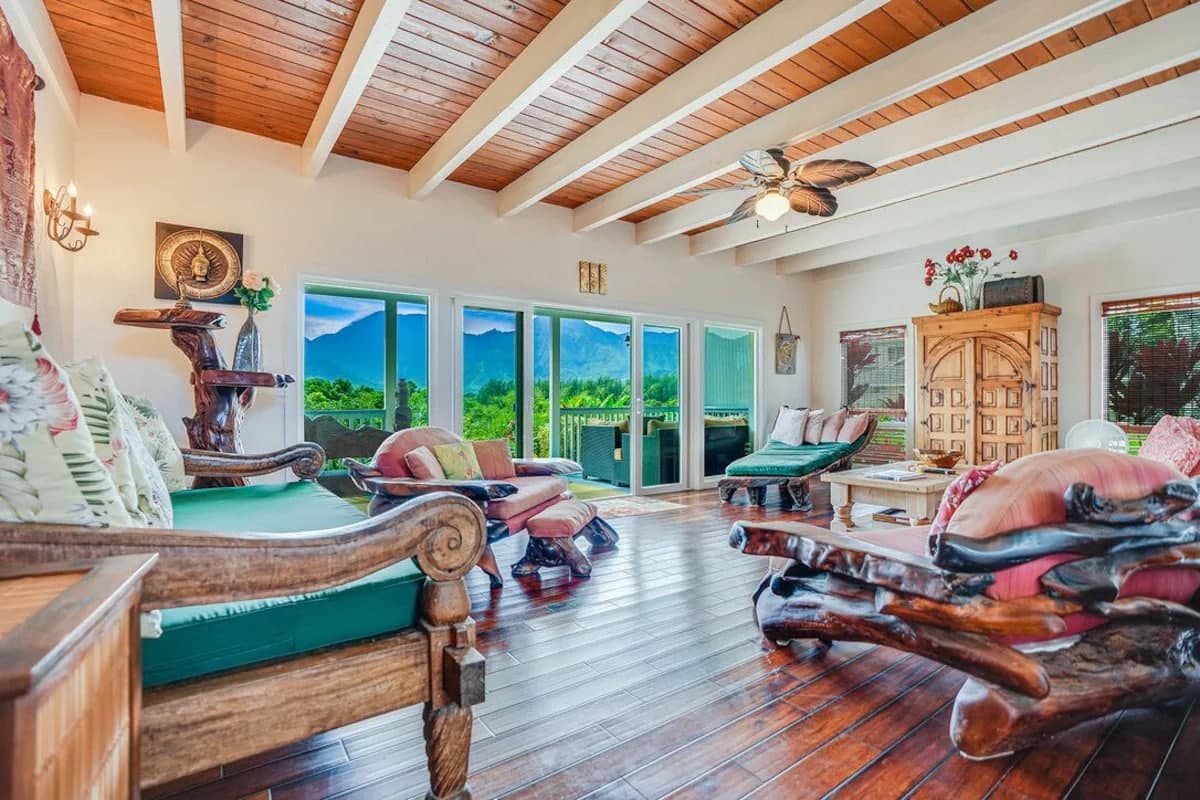 Home in Princeville · ★5.0 · 3 bedrooms · 5 beds · 3.5 baths - Photo 5