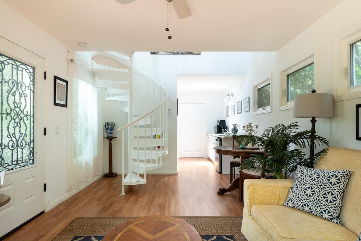 Home in Paia · ★4.88 · 1 bedroom · 1 bed · 1 bath - Photo 1