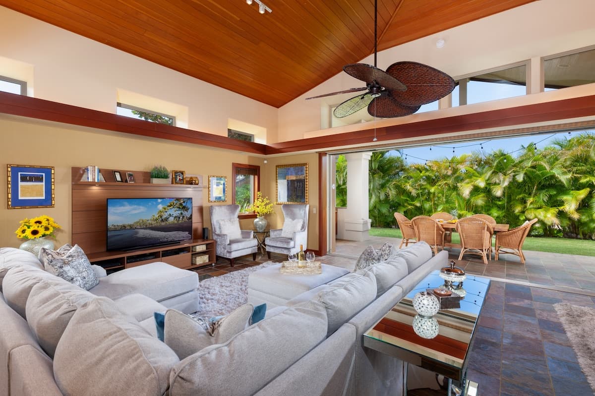 Home in Waimea · ★5.0 · 3 bedrooms · 3 beds · 3.5 baths - Photo 5