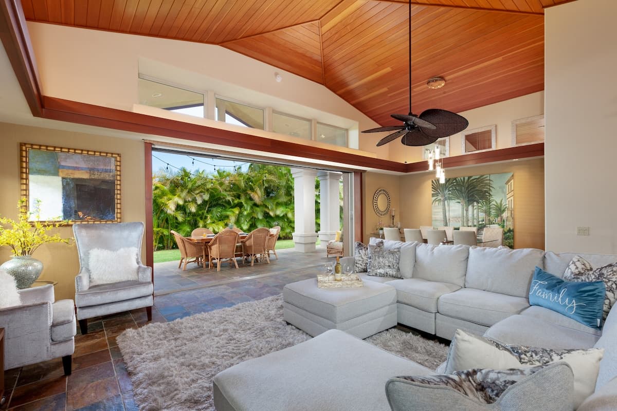 Home in Waimea · ★5.0 · 3 bedrooms · 3 beds · 3.5 baths - Photo 2
