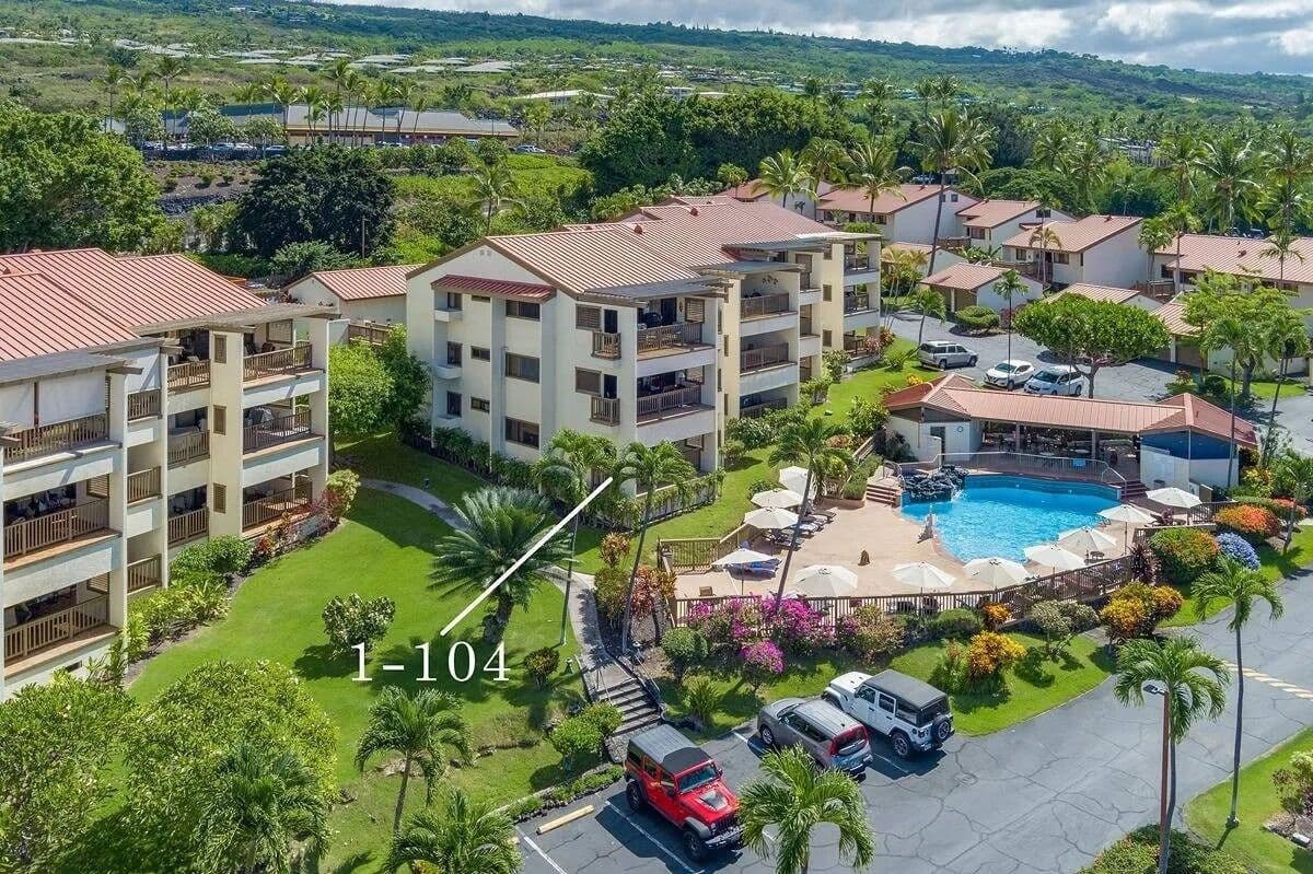 Spacious Condo w/ Ocean Views - Photo 2