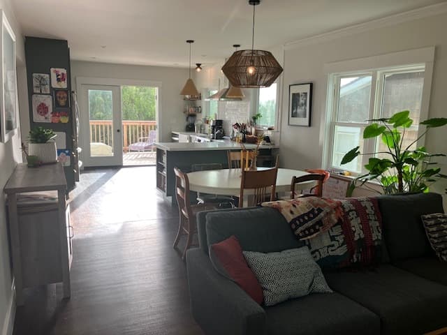 Newly Renovated Maxwell Park Home w/ Garden Deck - Photo 3