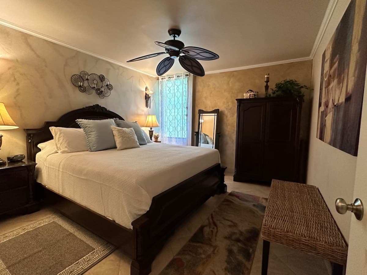 Condo in Kihei · ★5.0 · 2 bedrooms · 3 beds · 1 private bath - Photo 3