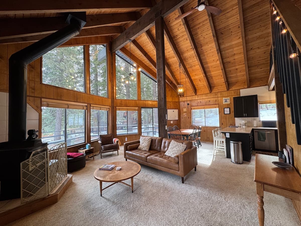 Cozy Tahoe Donner Cabin with Wood Stove & Loft - Photo 1