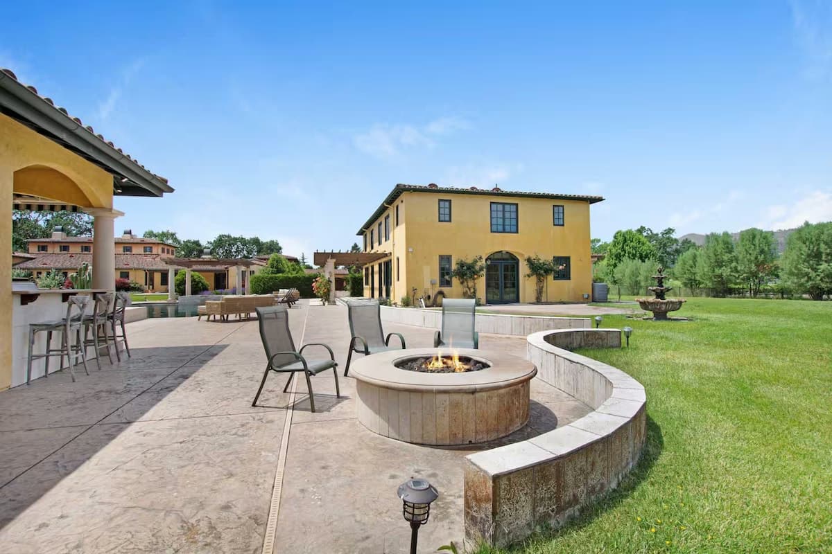 Villa Colibri Private Estate, Room to Gather - Photo 4
