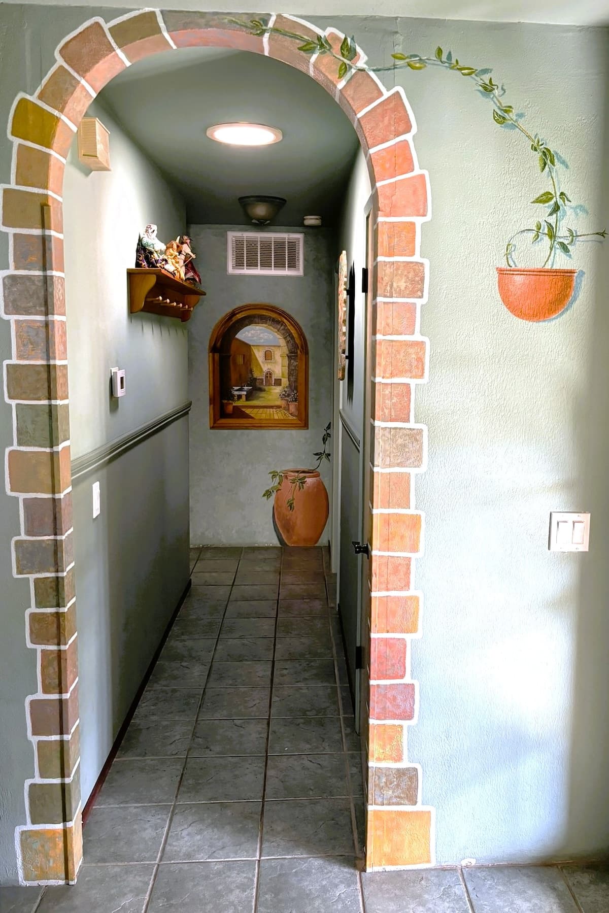 Susan's Guest House 2 Units, 1 Block from Plaza - Photo 2