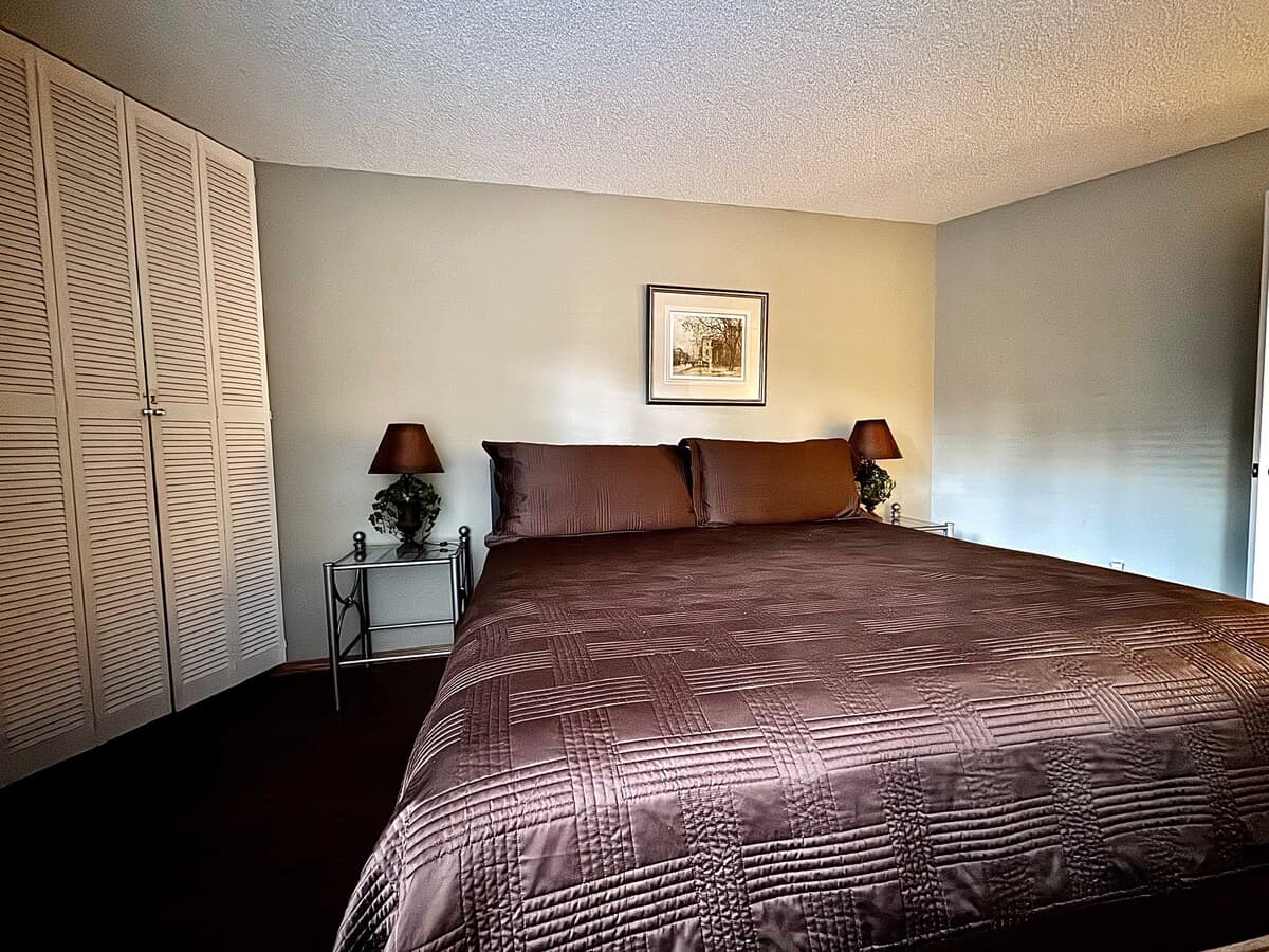 Townhouse in Incline Village · ★5.0 · 4 bedrooms · 7 beds · 2 private baths - Photo 4
