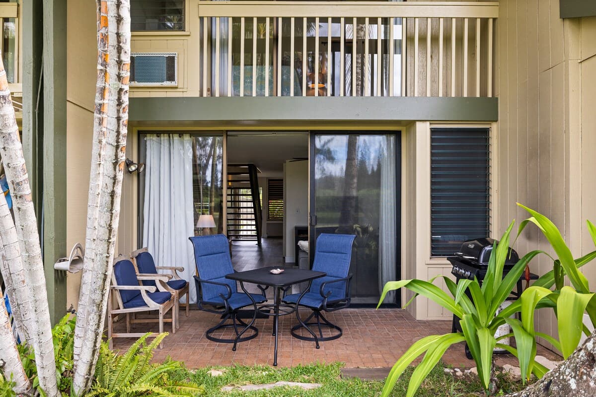 Home in Kahuku · ★4.79 · 2 bedrooms · 3 beds · 3 private baths - Photo 5