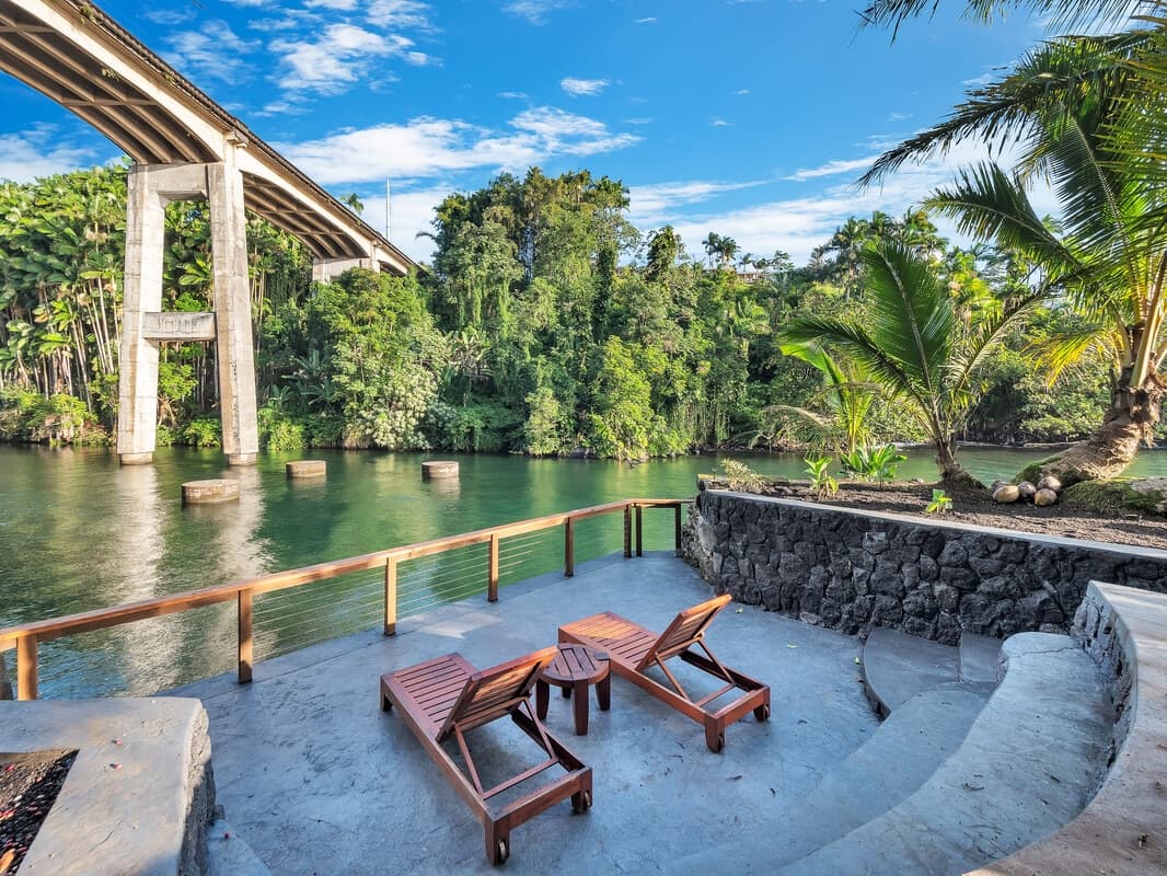 Home in Hilo · ★4.97 · 3 bedrooms · 4 beds · 3.5 baths - Photo 3